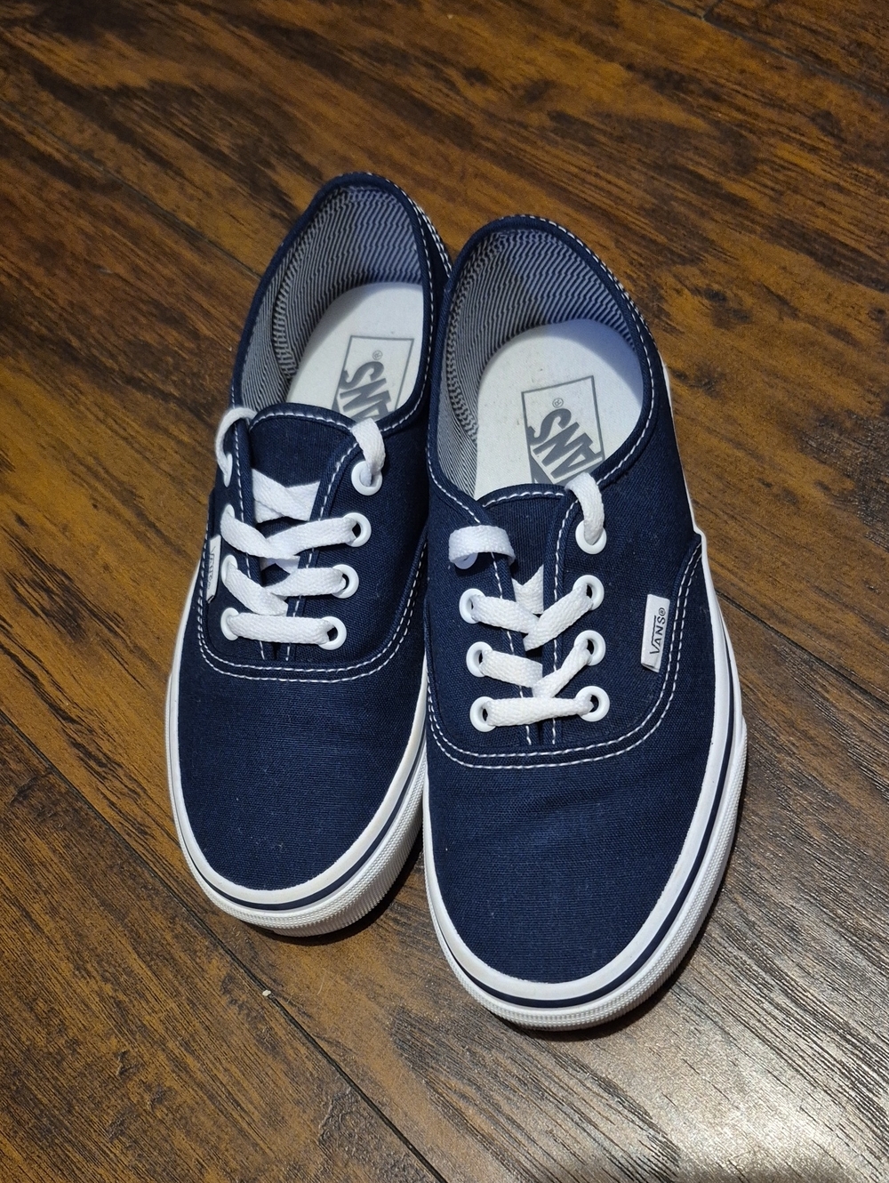 Vans Men Classic Canvas Lace-Up Sneakers in Navy